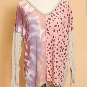 BiBi Women’s Boutique Brand Animal and Dye Block Top Size Small NWOT
